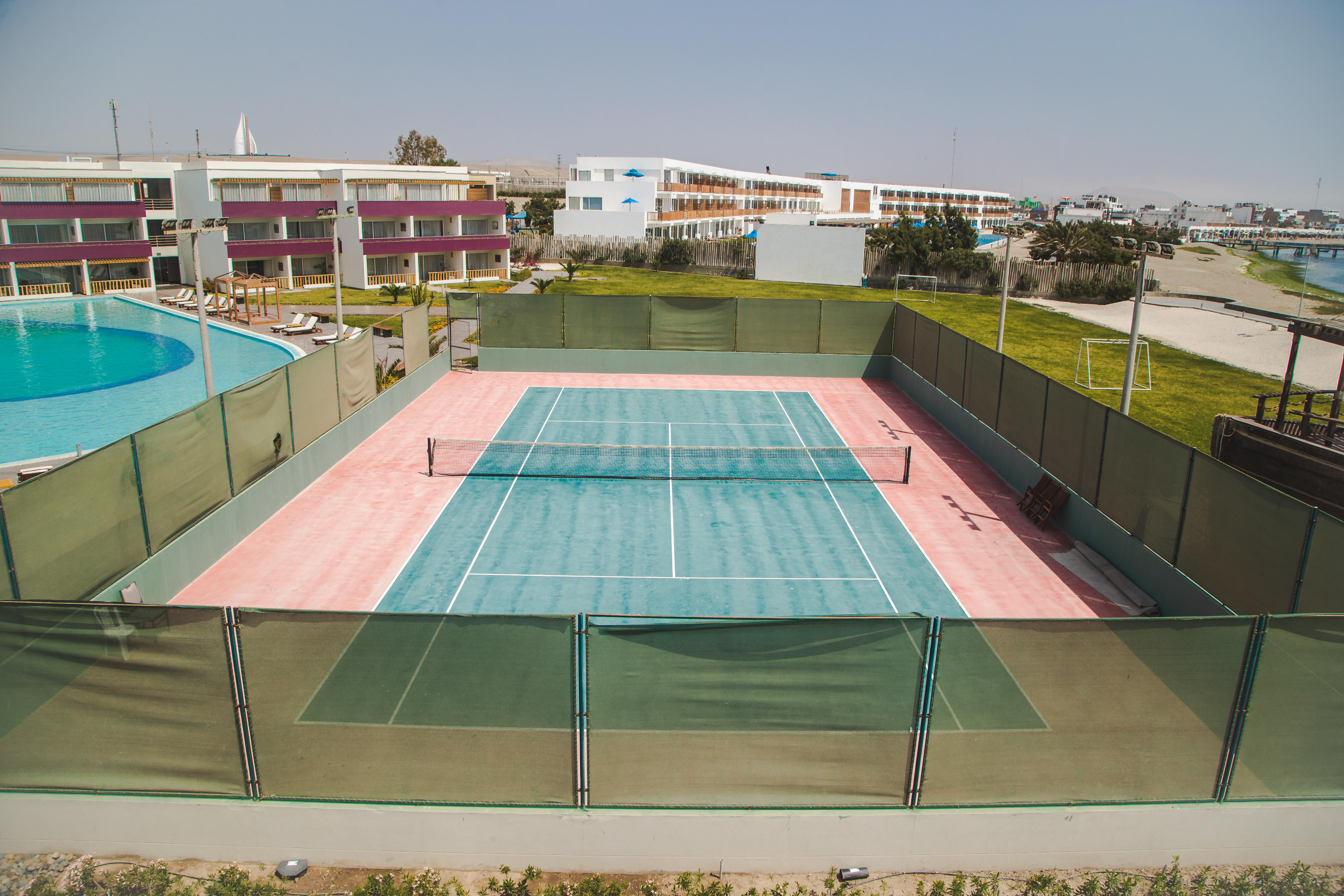 Aranwa Paracas Resort & Spa Eksteriør billede Tennis court