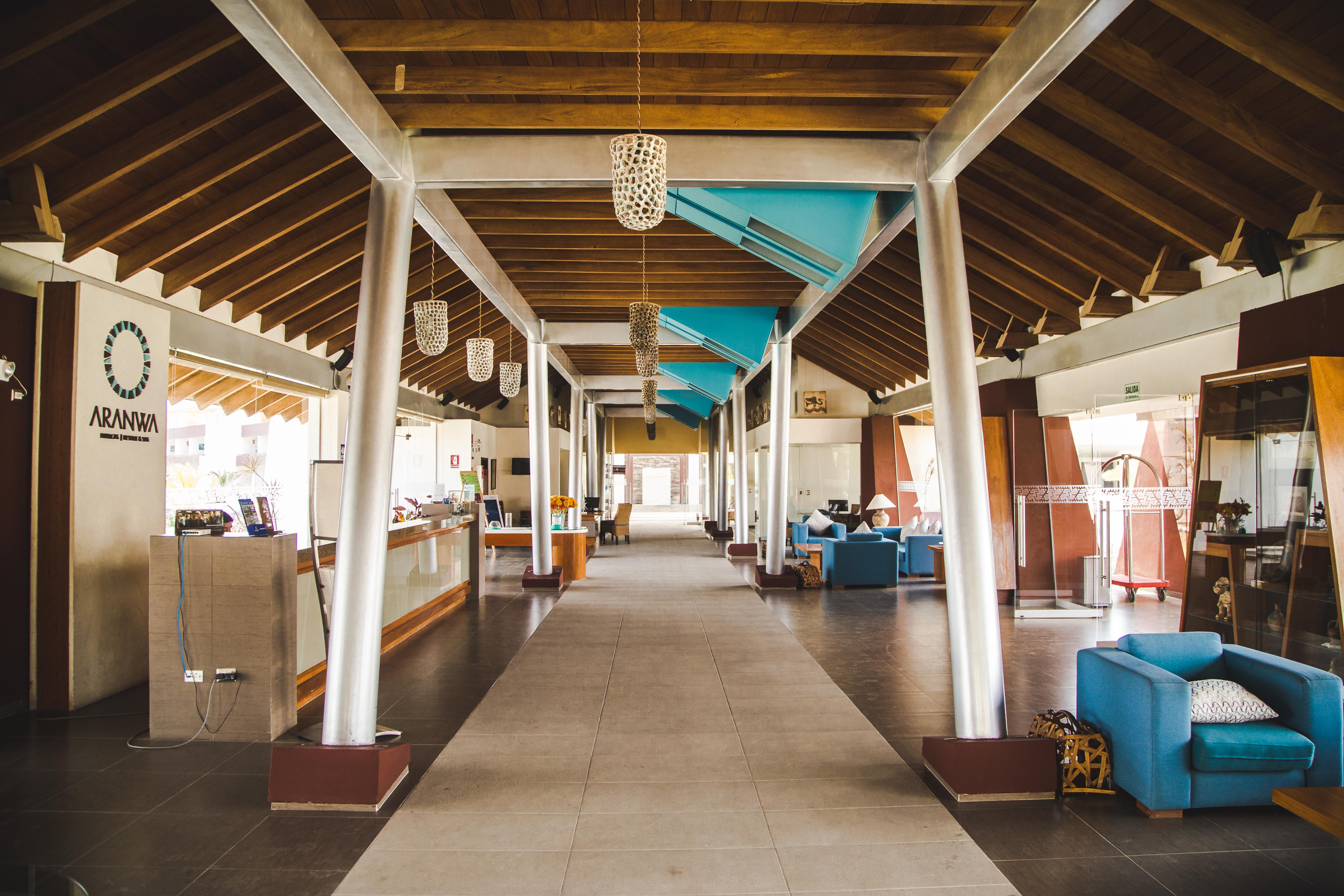 Aranwa Paracas Resort & Spa Eksteriør billede Interior of the airport